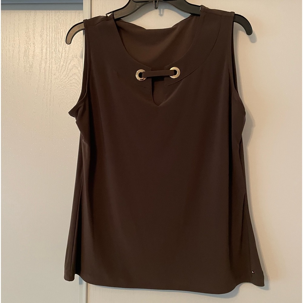 Women’s Tommy Hilfiger sleeveless top with gold grommets size Large